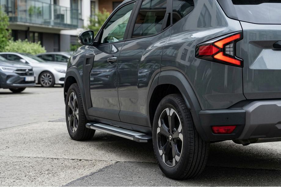 Renault Duster 2024- гг. Боковые Подножки Rainbow (2 шт., Алюминий) Image