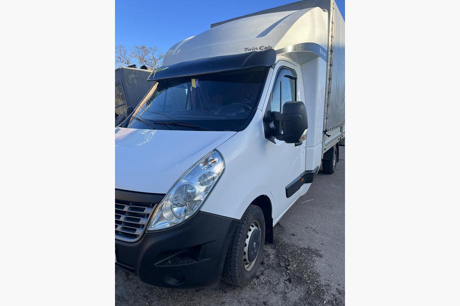 Nissan NV400 2010-2024 гг. Козырек на лобовое стекло V1 (черный глянец, 5мм) Фото 4