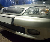Daewoo Lanos 1998-2017 гг. Зимняя накладка на решетку радиатора (верхняя) Матовый фото 4