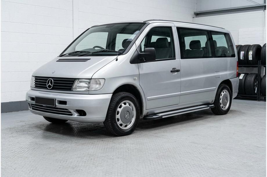 Mercedes Vito W638 1996-2003 гг. Боковые Подножки Rainbow (2 шт., Алюминий) Image