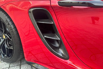 Porsche Boxster/Cayman 982 (718) 2016- гг. Накладки на задние крылья (для GT4, карбон) фото 2