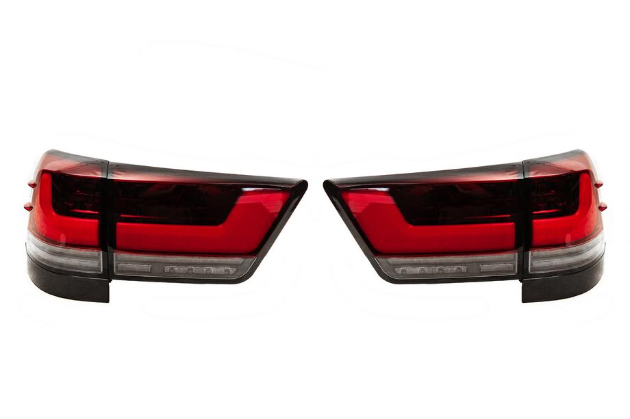 Toyota Land Cruiser 200 2007-2021 гг. Задние фонари (для переделанных автомобилей в LC300) Image