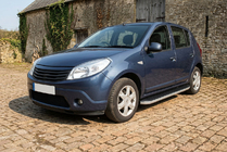 Renault Sandero 2007-2013 гг. Боковые Подножки Tayga Grey (2 шт., Алюминий) фото 1