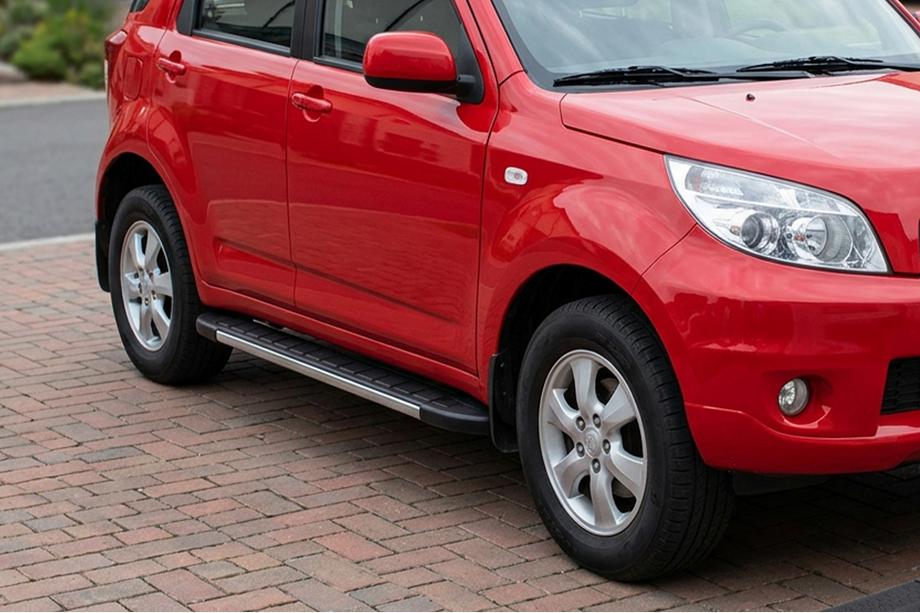 Daihatsu Terios 2006-2017 гг. Боковые Подножки Duru (2 шт., Алюминий) Image