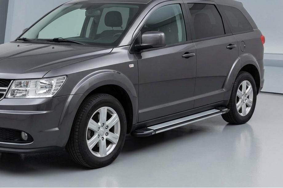 Fiat Freemont 2011-2016 гг. Боковые Подножки Rainbow (2 шт., Алюминий) Image