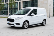 Ford Courier 2014-2023 гг. Боковые Подножки Maydos V1 (2 шт., нержавейка) фото 1