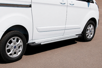Ford Custom 2013-2022 гг. Боковые Подножки Line (2 шт., Алюминий) фото 1