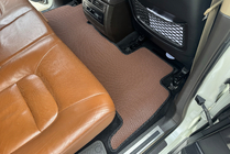 Toyota Land Cruiser 200 2007-2021 гг. Резиновые коврики Carsuit (2007-2012, коричневые) фото 8