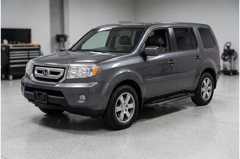 Honda Pilot 2008-2015 гг. Боковые Подножки RedLine Black (2 шт., Алюминий) Image