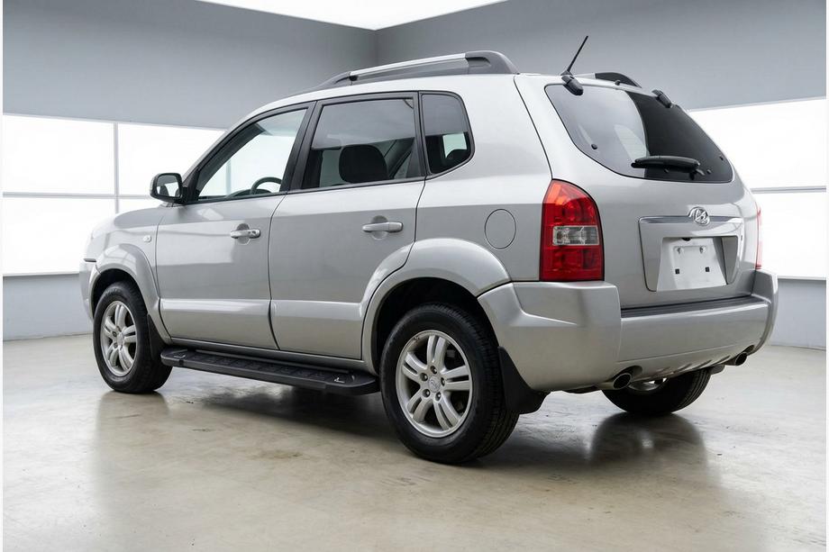 Hyundai Tucson JM 2004- гг. Боковые Подножки RedLine Black (2 шт., Алюминий) Image