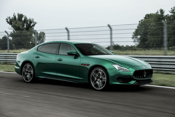 Maserati Quattroporte Trofeo: Роскошный итальянский седан фото 3