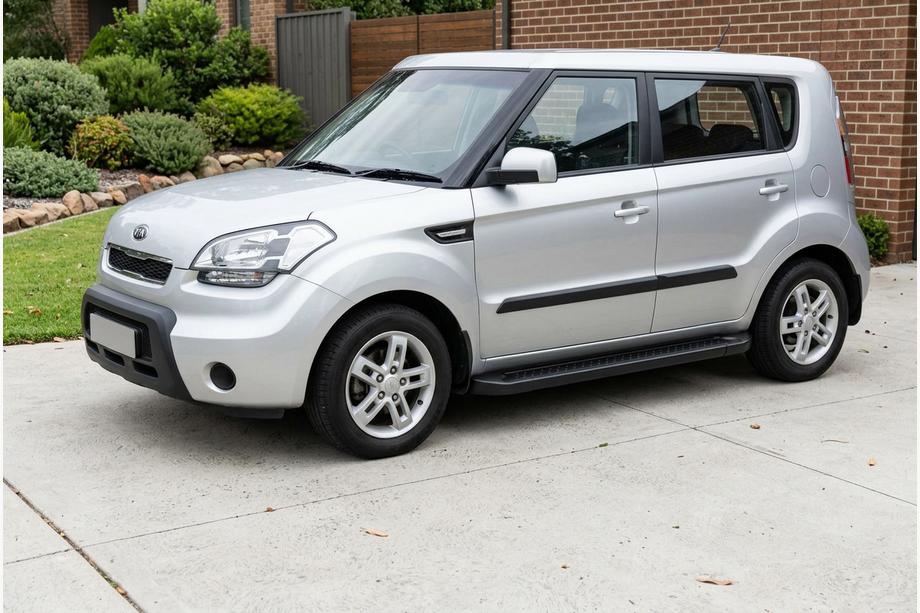 Kia Soul I 2008-2013 гг. Боковые Подножки Allmond Black (2 шт., Алюминий) Image