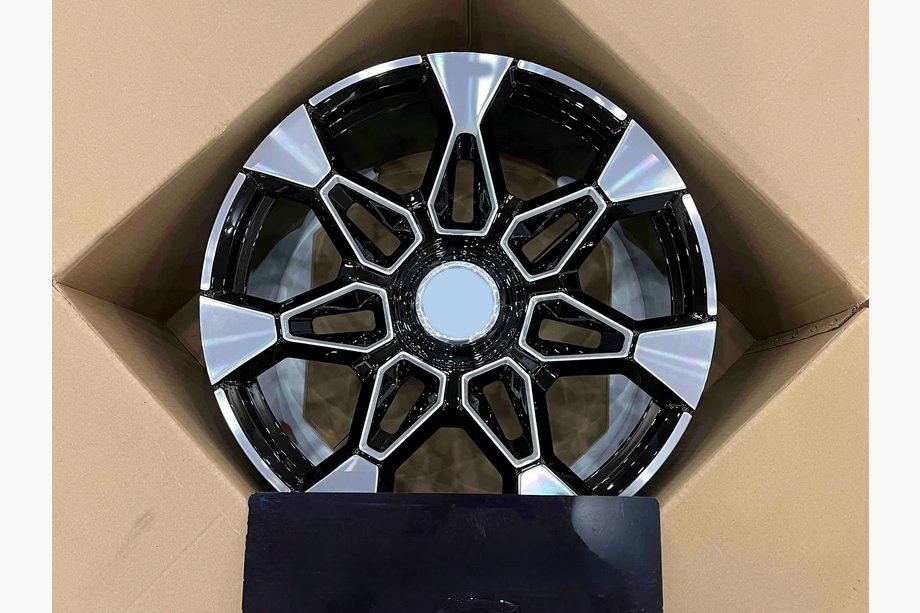 BMW XM G09 2022- гг. Кованые диски OEM R23 V2 (комплект 4 шт.) Image