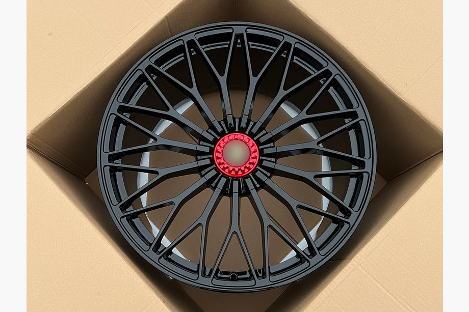 Lamborghini Aventador 2011-2022 гг. Кованые диски OEM R20 R21 V4 (комплект 4 шт) Image