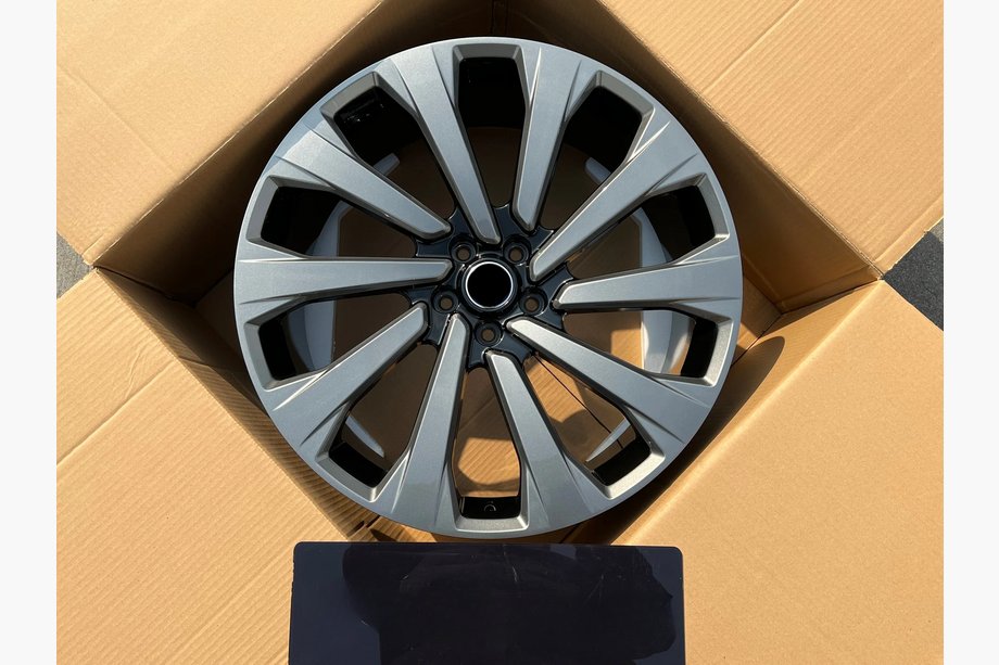 Range Rover V L460 2021- гг. Кованые диски OEM R24 V1 (комплект 4 шт) Image