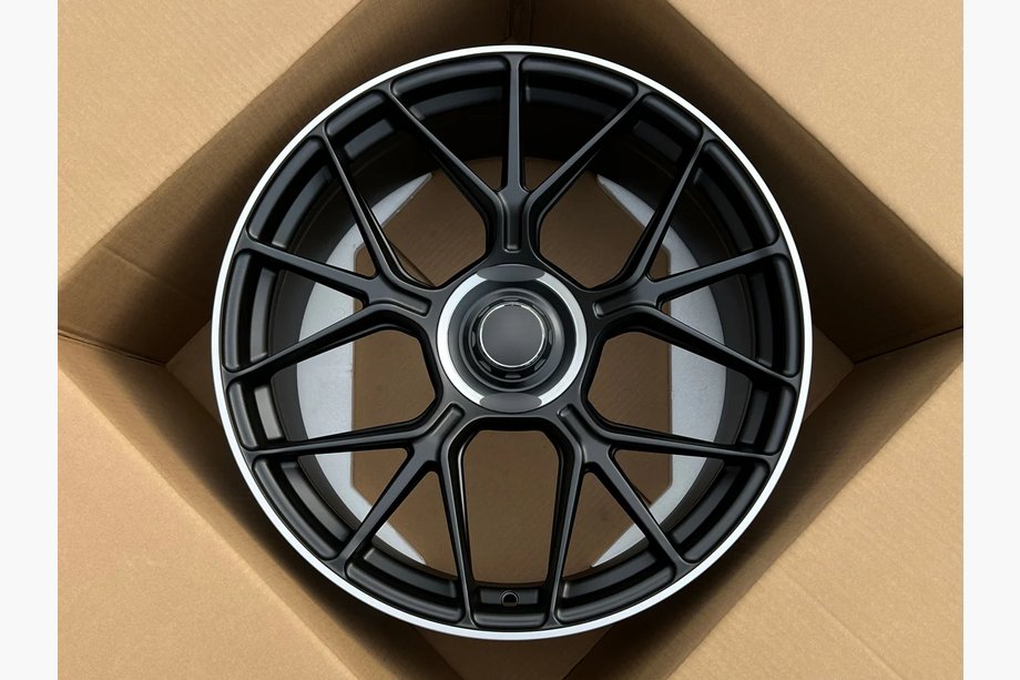 Mercedes AMG GT C190/R190 2014-2022 гг. Кованые диски OEM R19 V2 (комплект 4 шт) Image