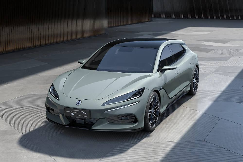 Обзор Denza Z9 GT: флагманский электрический шутинг-брейк