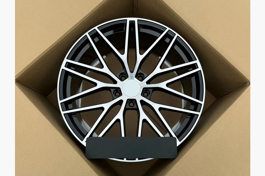 Porsche Cayenne 2018- гг. Кованые диски OEM R22 V5 (комплект 4 шт) Image