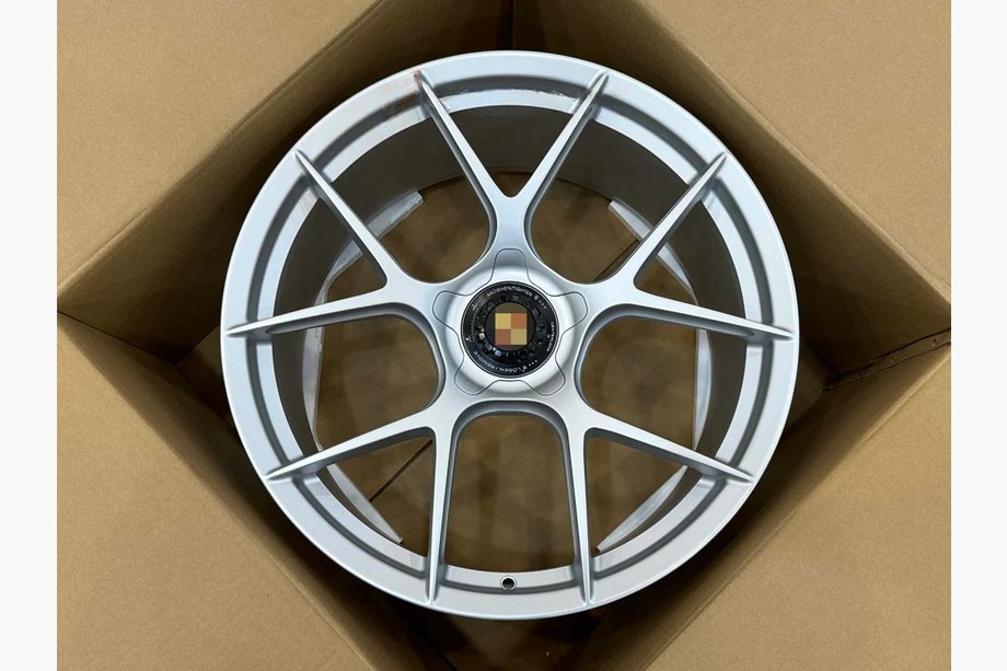 Porsche 911 (992) 2018– гг. Кованые диски OEM R20 R21 V39 (комплект 4 шт) Image