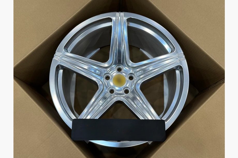 Ferrari 550 Кованые диски OEM R20 V3 (комплект 4 шт.) Image