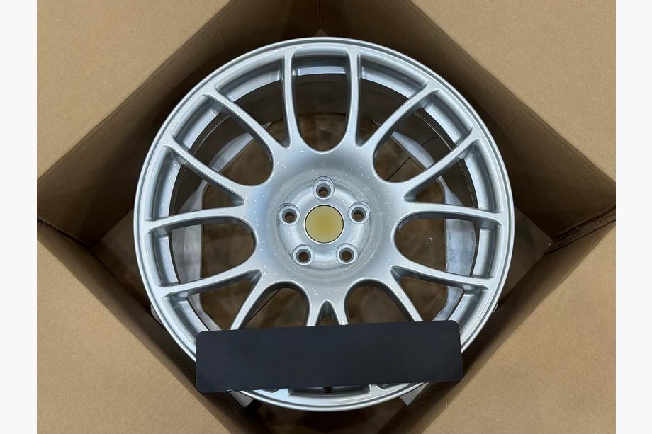 Lexus LFA 2010–2013 гг. Кованые диски OEM R20 V7 (комплект 4 шт) Image