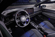 Обзор Volkswagen Golf R 2025: рестайлинг горячего хэтчбека фото 6