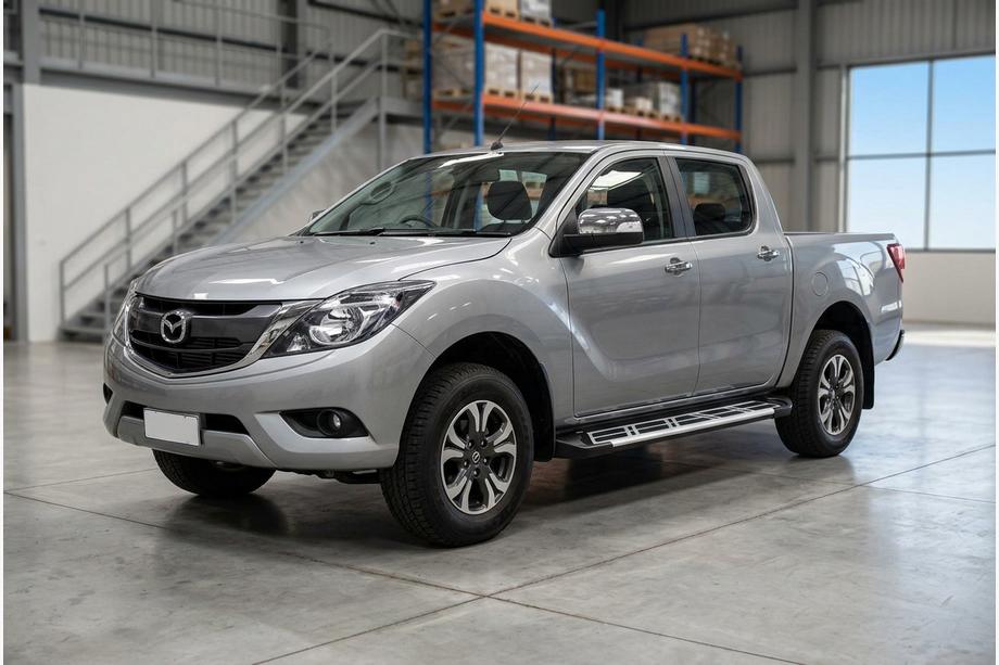 Mazda BT-50 2012- гг. Боковые Подножки Sunrise (2 шт., Алюминий) Image