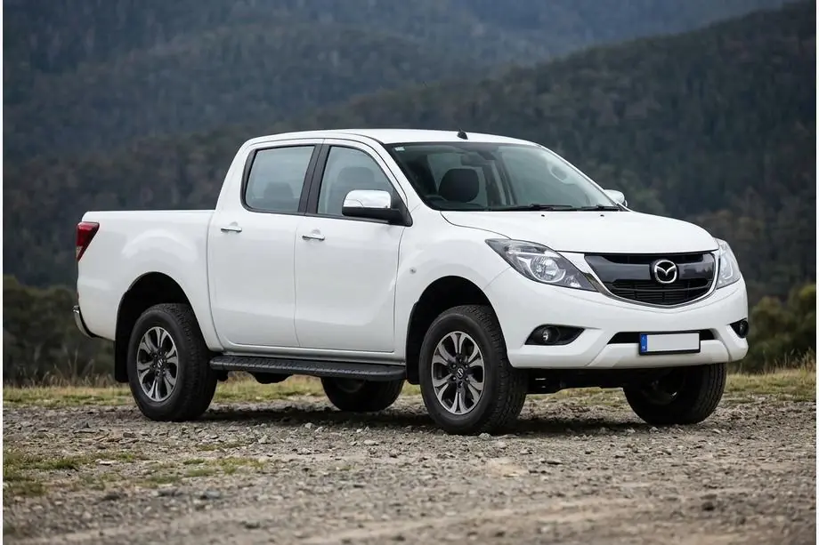 Mazda BT-50 2012- гг. Боковые пороги Bosphorus Black (2 шт., алюминий) Image