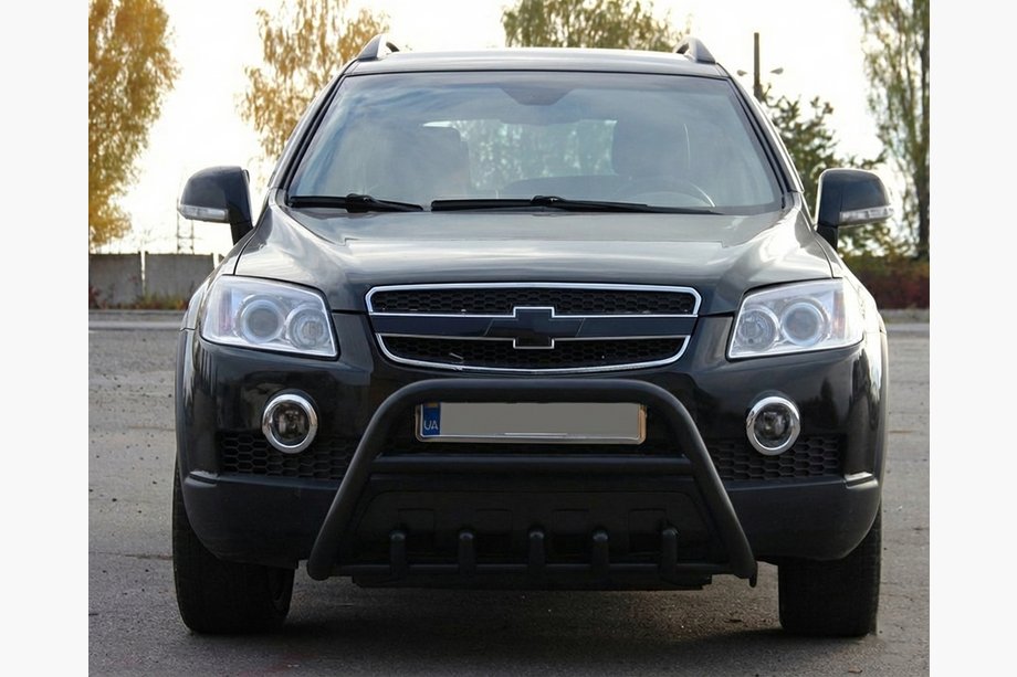 Chevrolet Captiva 2006-2019 гг. Передняя дуга WT003 Черная (нерж. сталь) Image