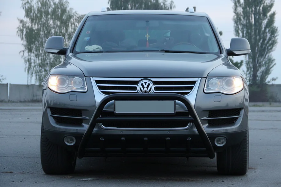 Volkswagen Touareg 2002–2010 гг. Кенгурятник WT003 Black Special (нержавеющая сталь) Фото 5
