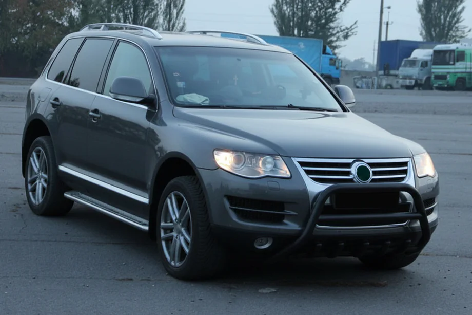 Volkswagen Touareg 2002–2010 гг. Кенгурятник WT003 Black Special (нержавеющая сталь) Фото 3