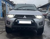 Mitsubishi L200 2006-2015 гг. Кенгурятник WT004 Черный (Нержавейка) фото 1
