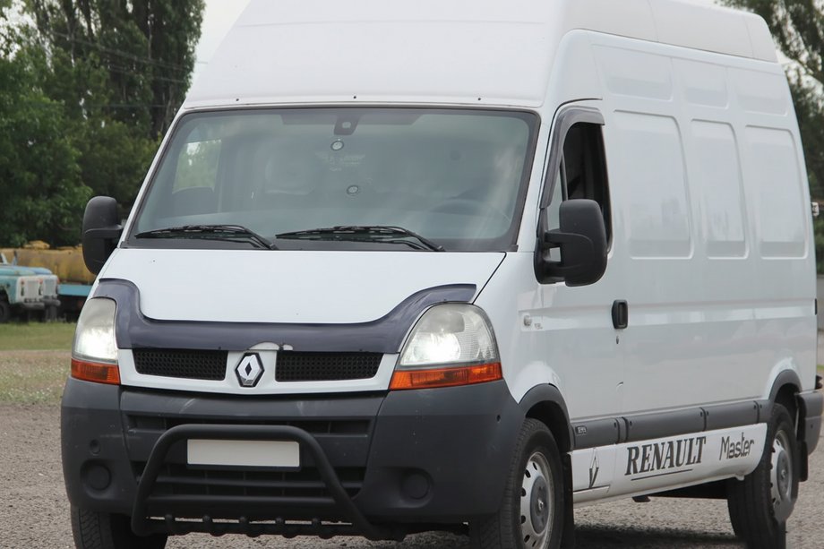 Renault Master 1998-2010 гг. Передняя дуга WT003 Черная (нерж. сталь) Image