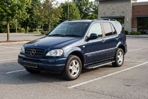 Mercedes ML W163 1997-2005 гг. Боковые пороги RedLine V1 (2 шт., алюминий) фото 1