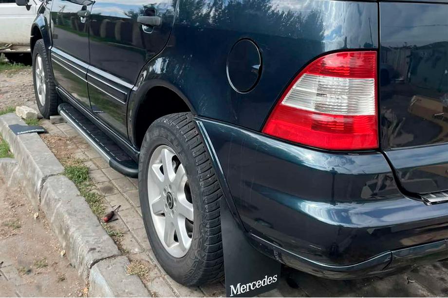 Mercedes ML W163 1997-2005 гг. Боковые Подножки Duru (2 шт., Алюминий) Image