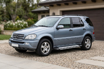 Mercedes ML W163 1997-2005 гг. Боковые Подножки Rainbow (2 шт., Алюминий) фото 1
