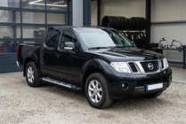 Nissan Navara 2006-2015 гг. Боковые Подножки Sunrise (2 шт., Алюминий) фото 1