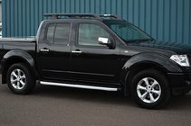 Nissan Navara 2006-2015 гг. Боковые пороги Fullmond (2 шт., алюминий) фото 1