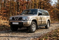 Nissan Patrol Y61 1997-2011 гг. Боковые Подножки Maydos V1 (2 шт., Алюминий и Нержавейка) фото 1