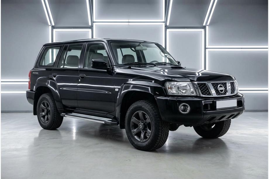 Nissan Patrol Y61 1997-2011 гг. Боковые Подножки Rainbow (2 шт., Алюминий) Image
