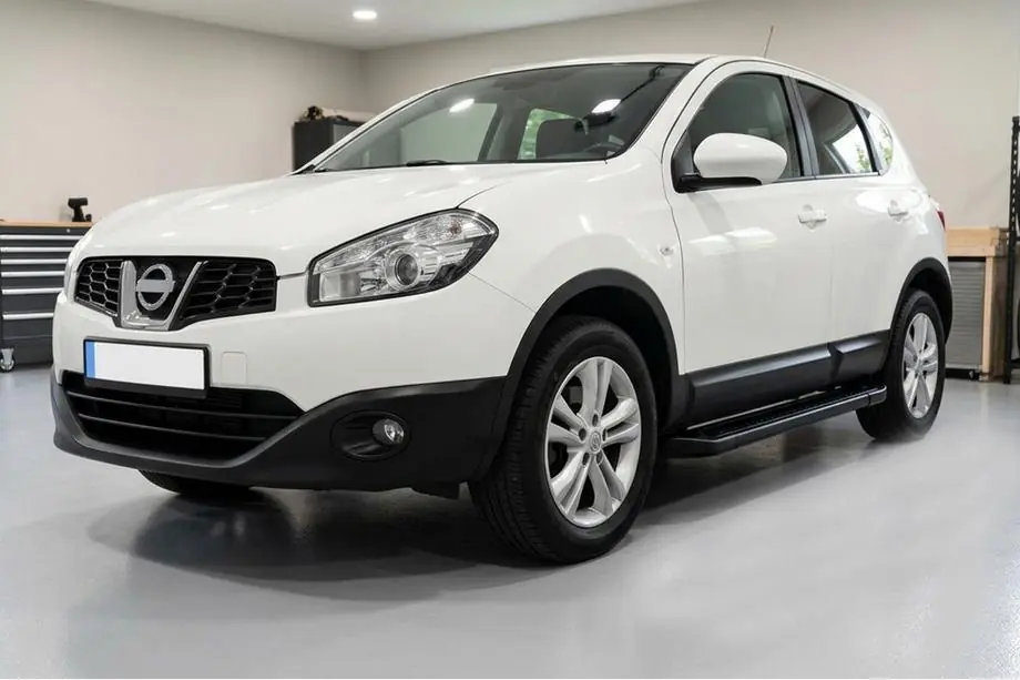 Nissan Qashqai 2010-2014 гг. Боковые Подножки Allmond Black (2 шт., Алюминий) Фото 1