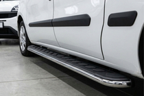Opel Combo 2012-2018 гг. Боковые Подножки Maydos V1 (2 шт., Алюминий и Нержавейка) фото 1