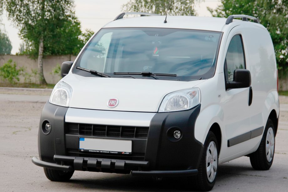 Fiat Fiorino/Qubo 2008-2024 гг. Передняя защита Shark Black (нерж) Фото 1