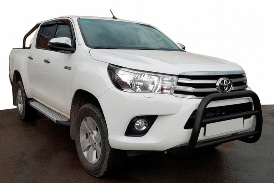 Toyota Hilux 2015- гг. Кенгурятник WT007 Black (нерж) Image