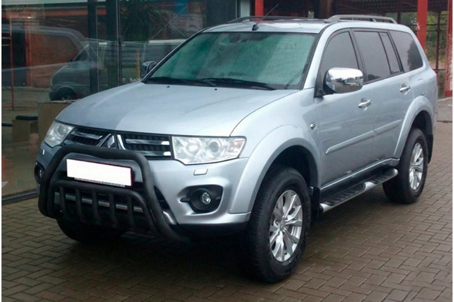 Mitsubishi Pajero Sport 2008-2015 гг. Передняя защита WT002 Black (нерж.) Фото 2