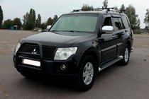 Mitsubishi Pajero Wagon IV 2006-2021 гг. Кенгурятник QT007 Black (нерж.) фото 2