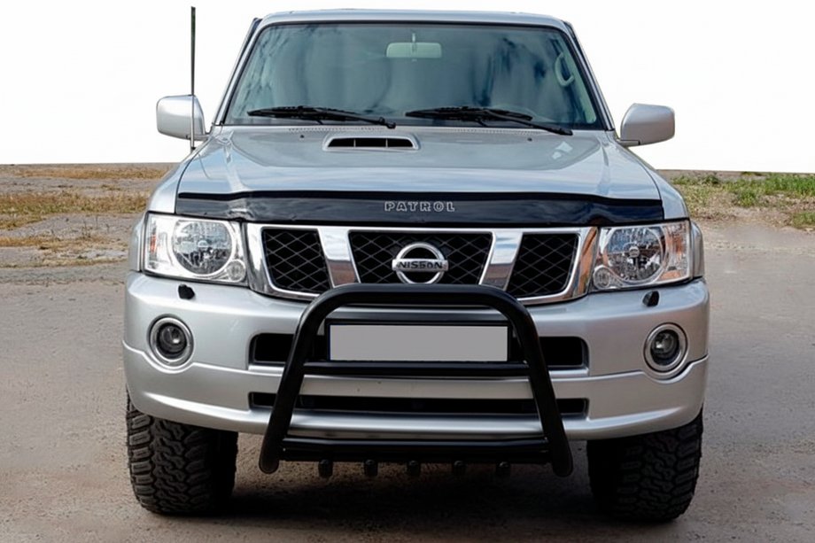 Nissan Patrol Y61 1997-2011 гг. Кенгурятник QT007 Black (нерж) Image