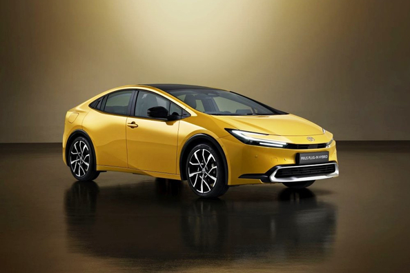 Toyota Prius (XW60): Пятое поколение легендарного гибрида