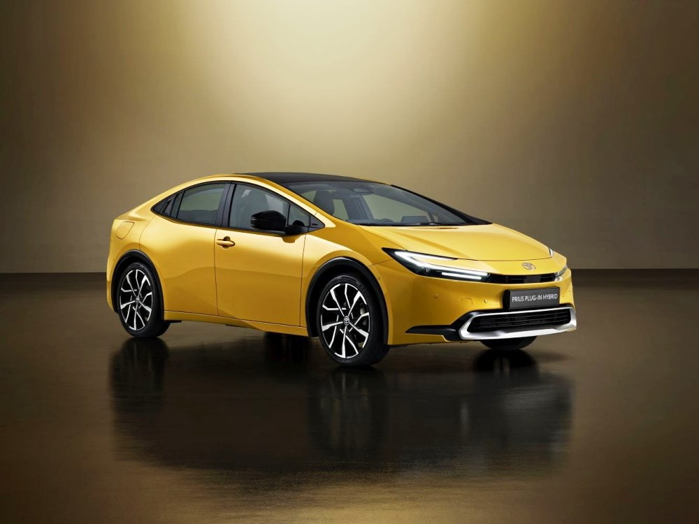 Toyota Prius (XW60): Пятое поколение легендарного гибрида