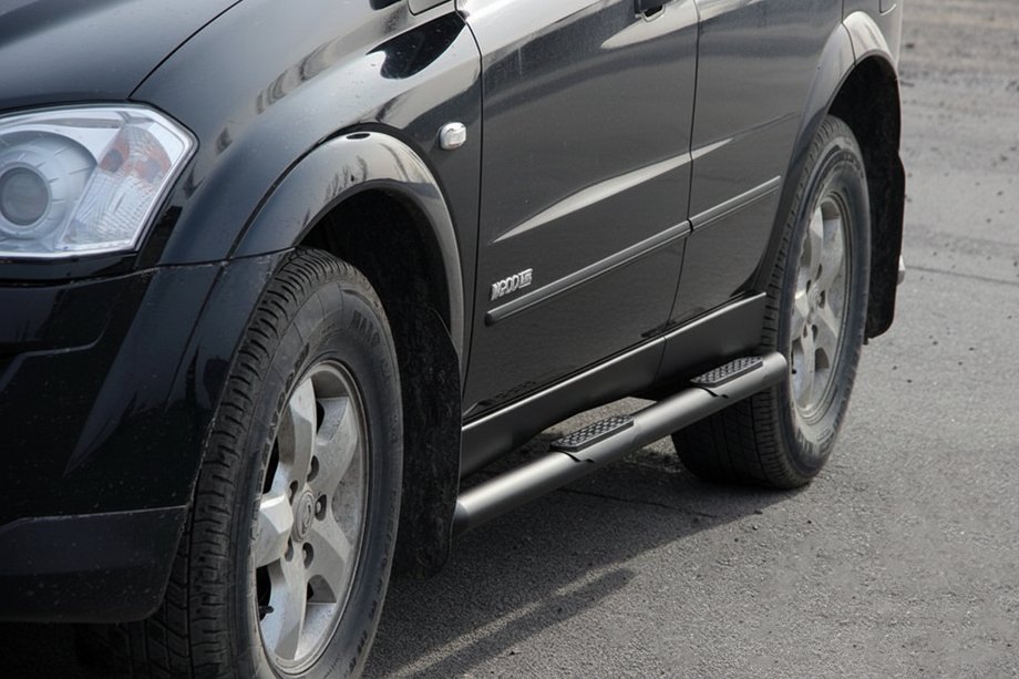 SsangYong Kyron 2005-2014 гг. Боковые трубы BB002 Черные (2 шт., Нержавейка) Image